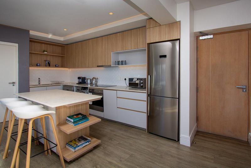 2 Bedroom Property for Sale in Sea Point Western Cape